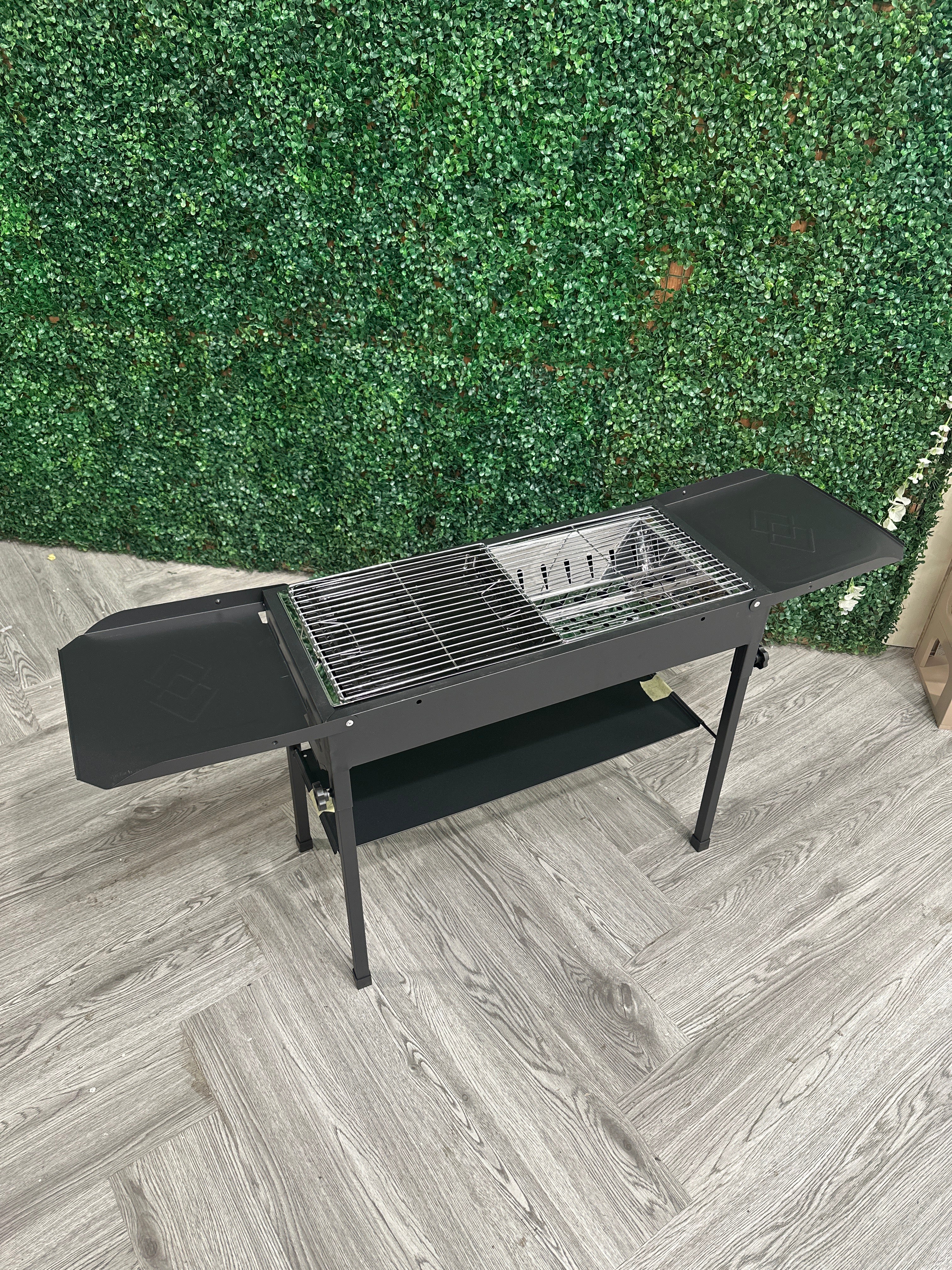 Outdoor Portable Charcoal Barbecue Grill