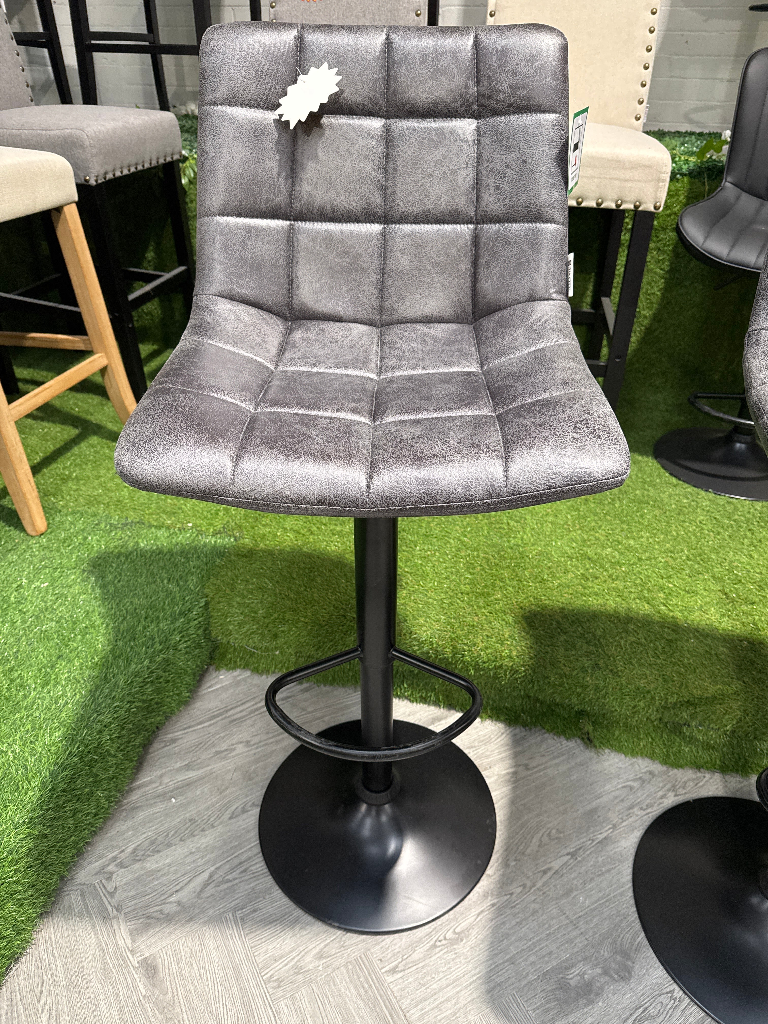 Grey Gas Lift PU Leather Upholstered Swivel Bar Stool 1 PC