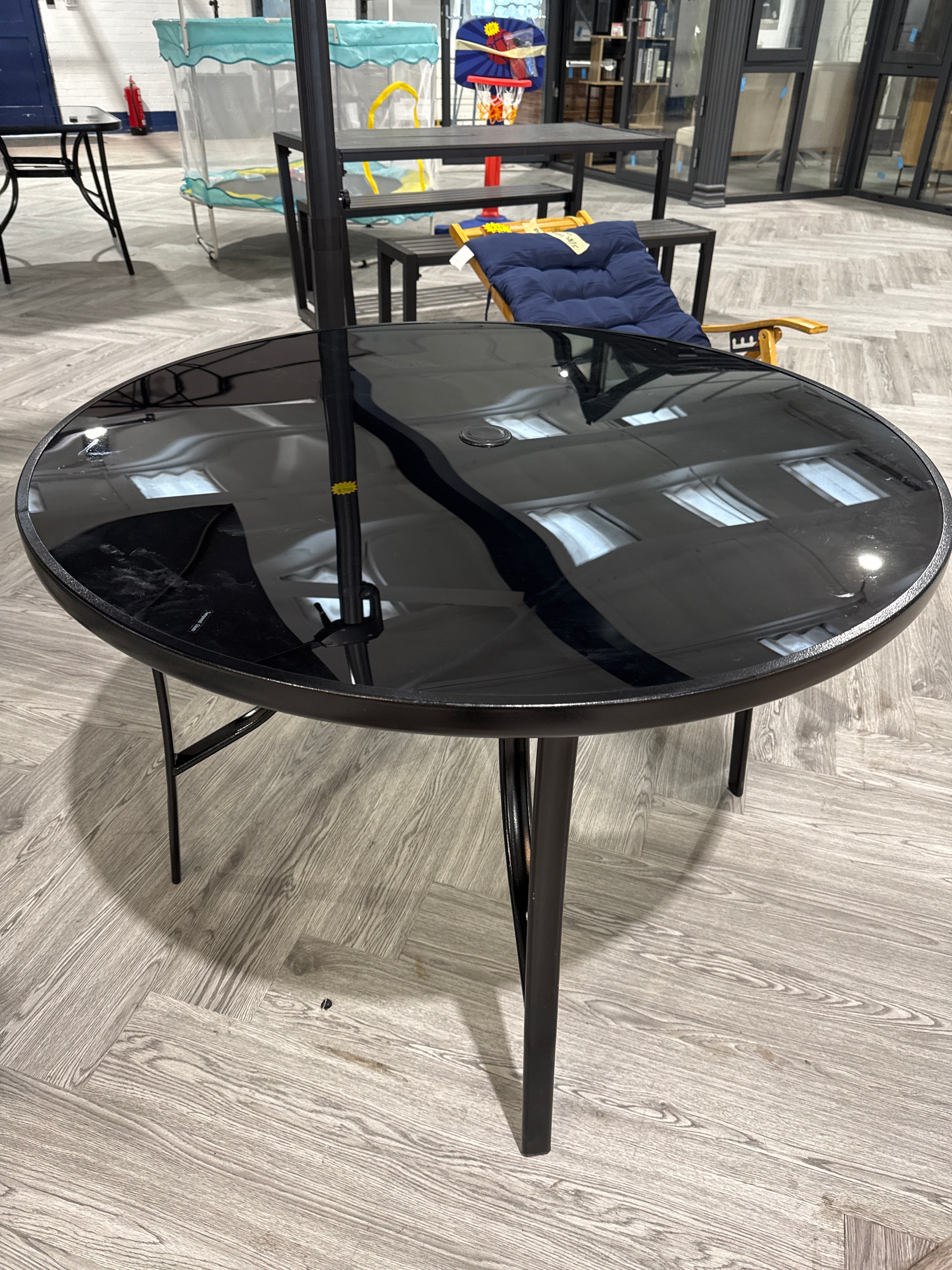 Round Metallic and Tempered Glass Garden Table with Parasol Hole Outdoor Dia 105cm