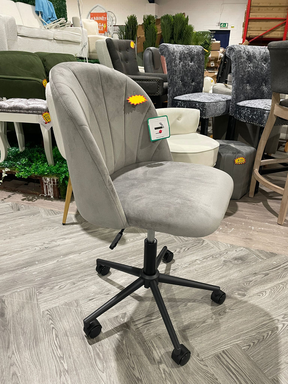 Velvet Upholstered Swivel Office Chair with Wheels Grey