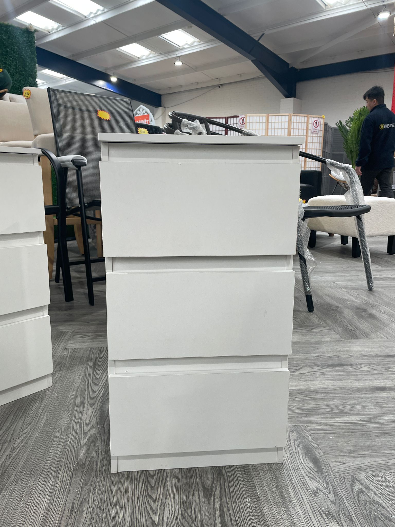 White Wooden Bedside Table Nightstand with 3 Drawers