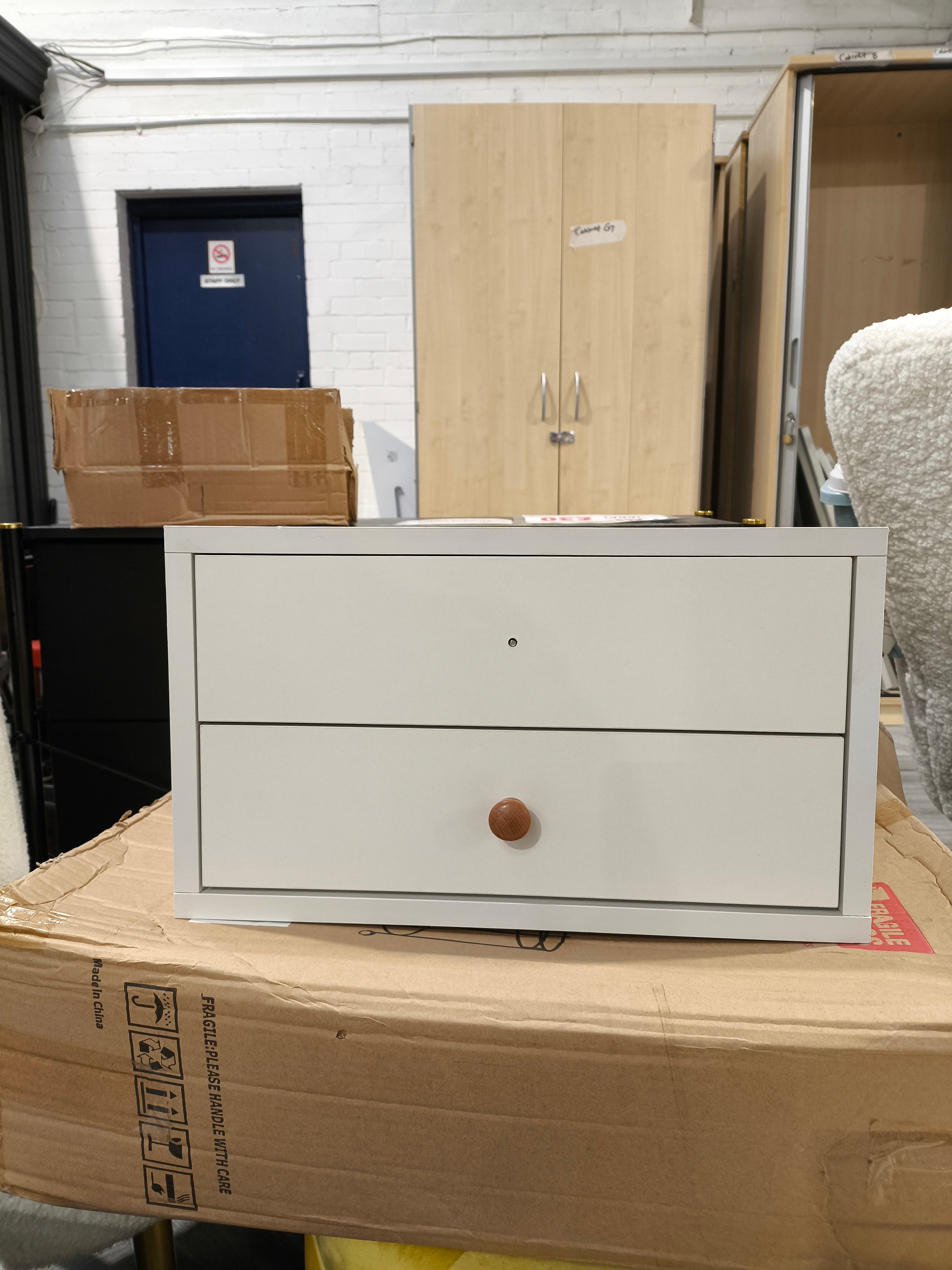 Wall Mounted Floating Bedside Table with 2 Drawers White