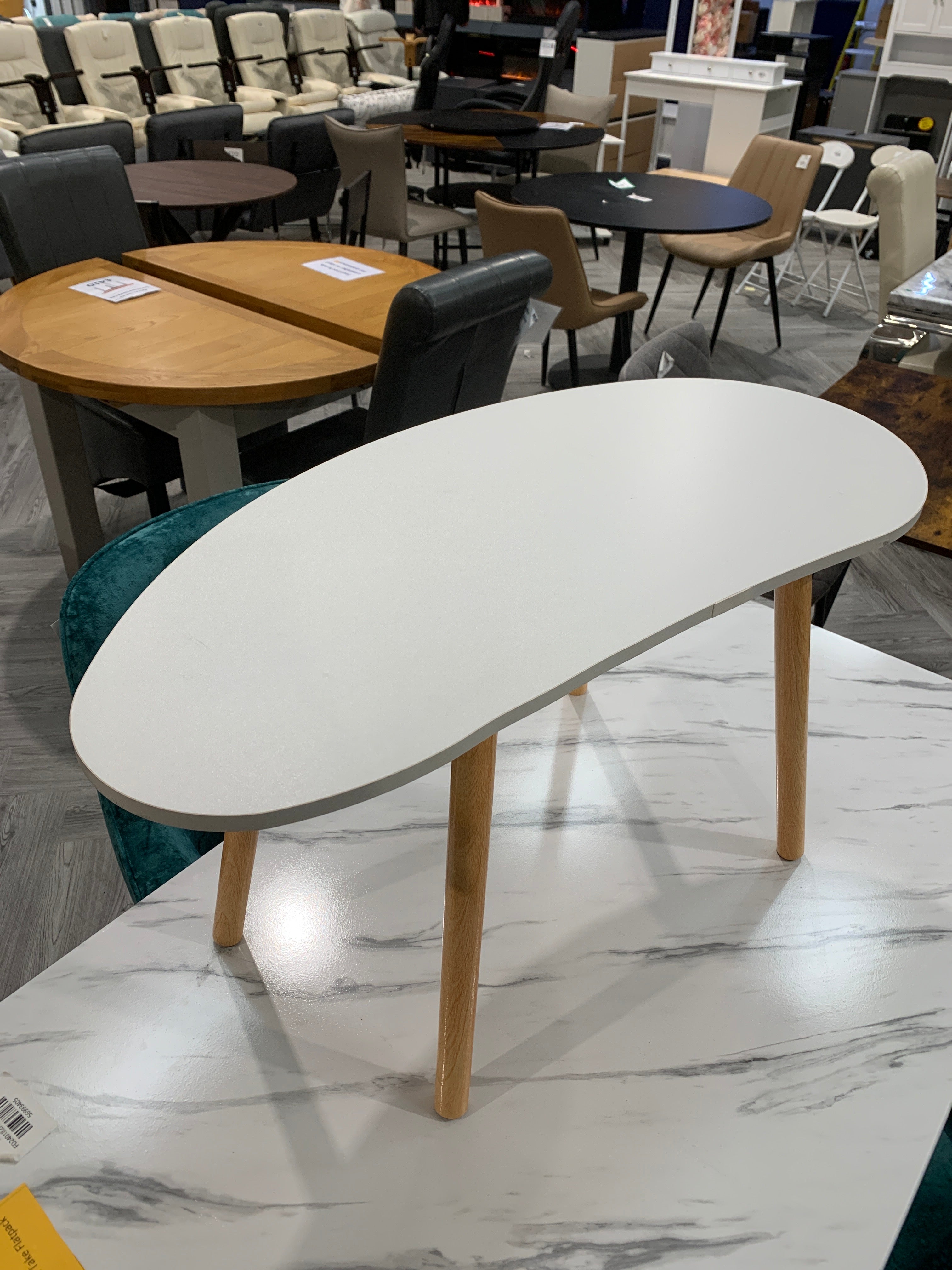 Modern Coffee Table with Wooden Legs White