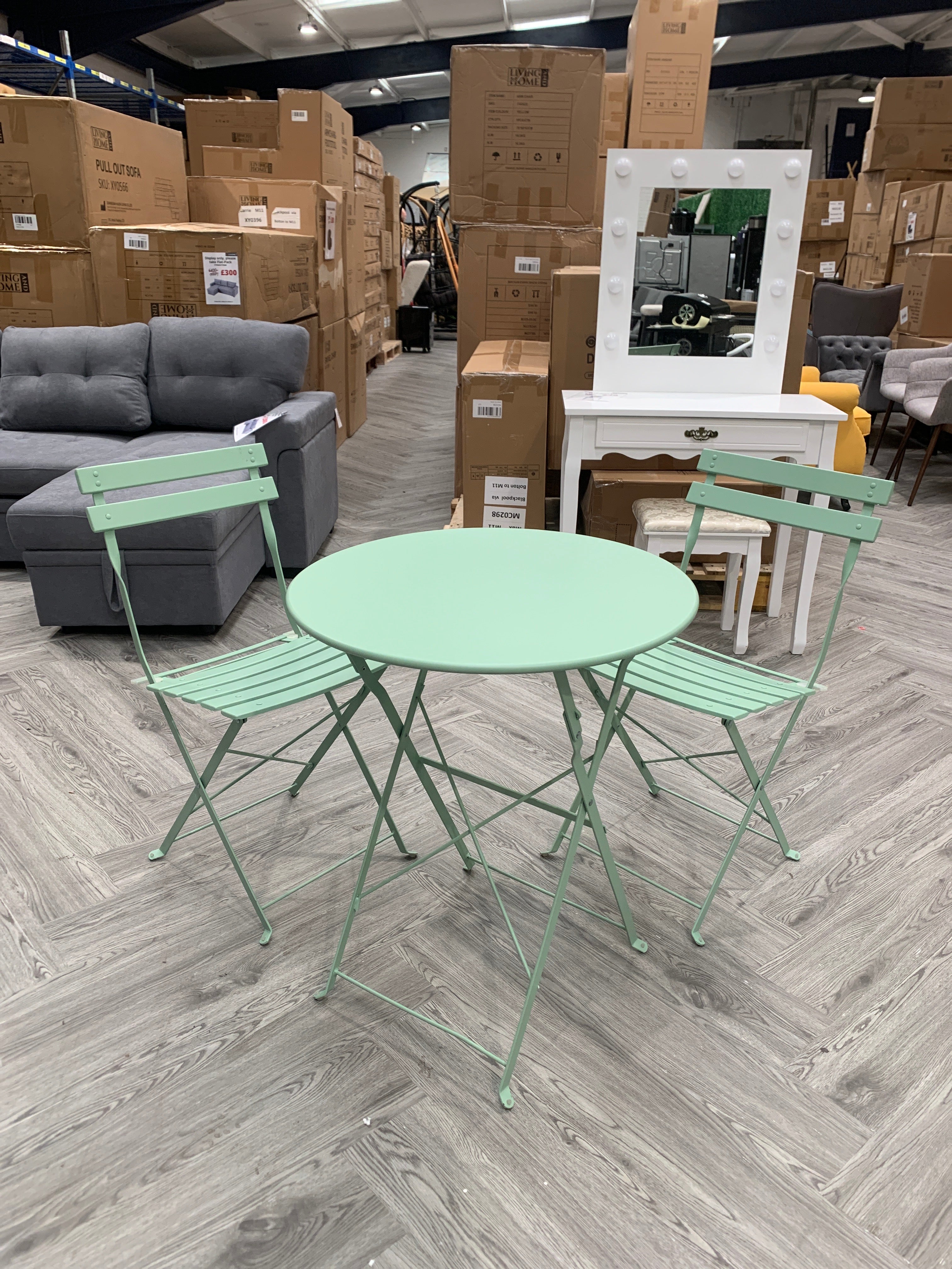 Set of 3 Outdoor Folding Bistro Table and Chairs Green