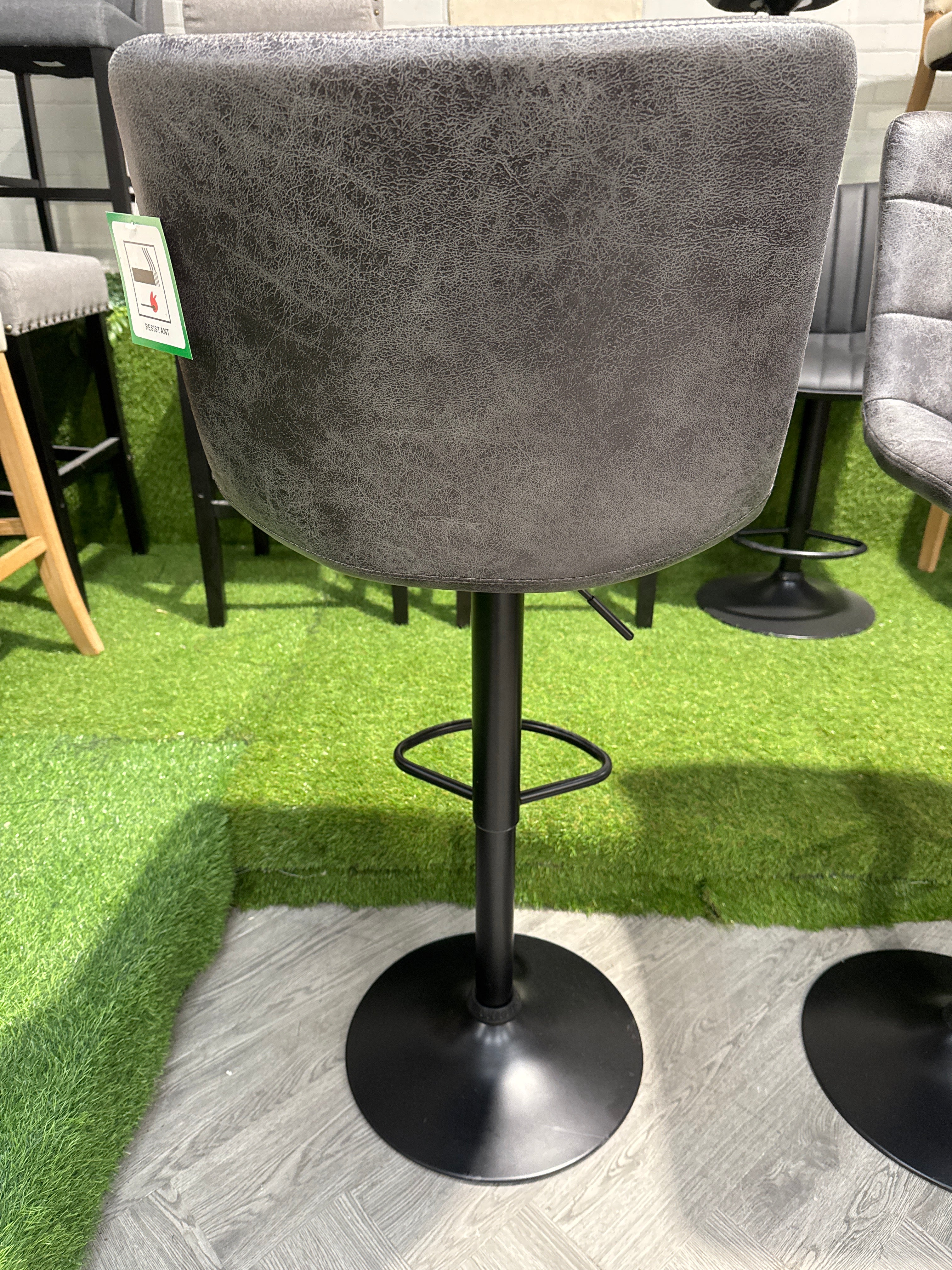 Grey Gas Lift PU Leather Upholstered Swivel Bar Stool 1 PC