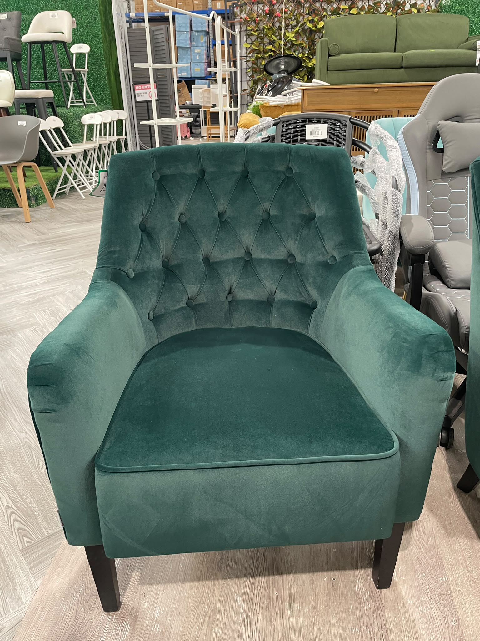 Vintage Velvet Upholstered Wing back Armchair with Buttoned Back Green