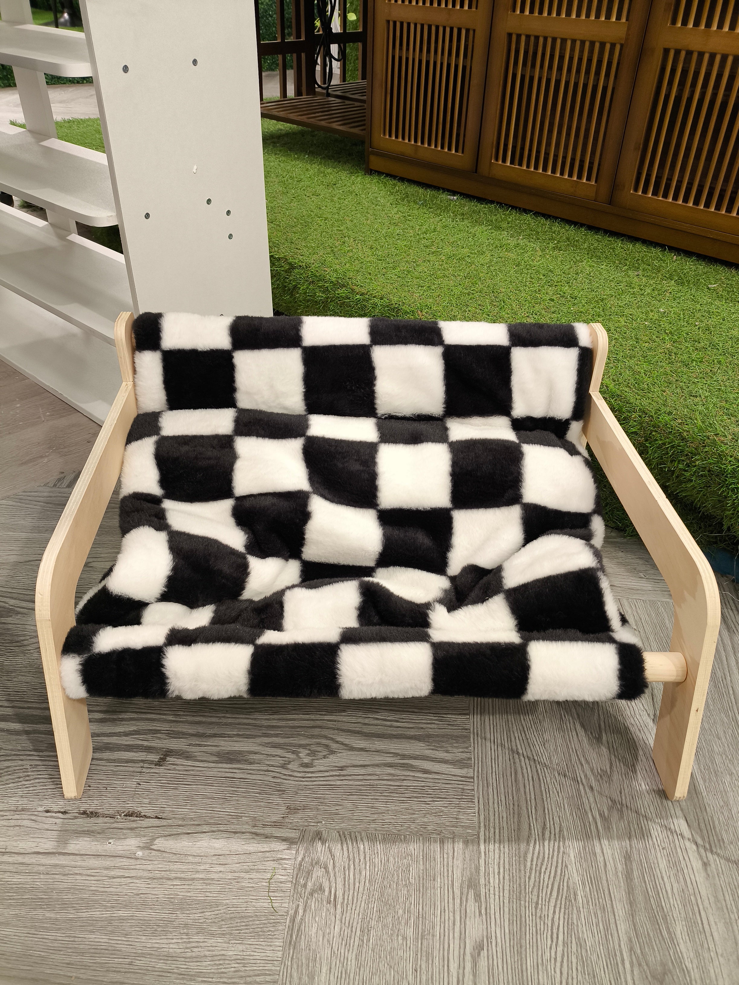 Wooden Frame Pet Sofa with Removable Cover