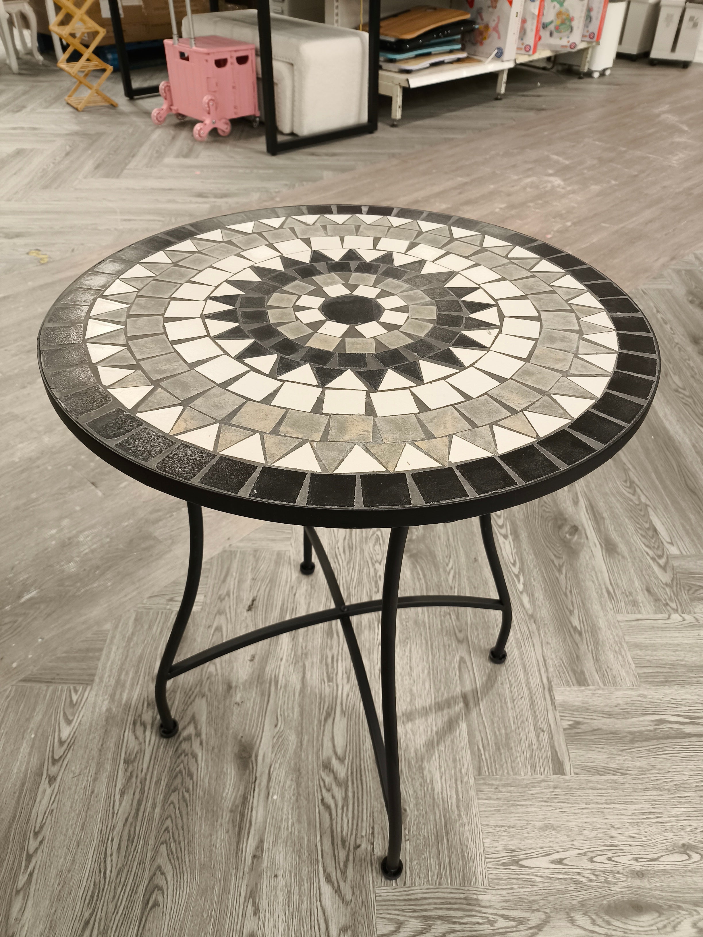 Round Outdoor Bistro Table