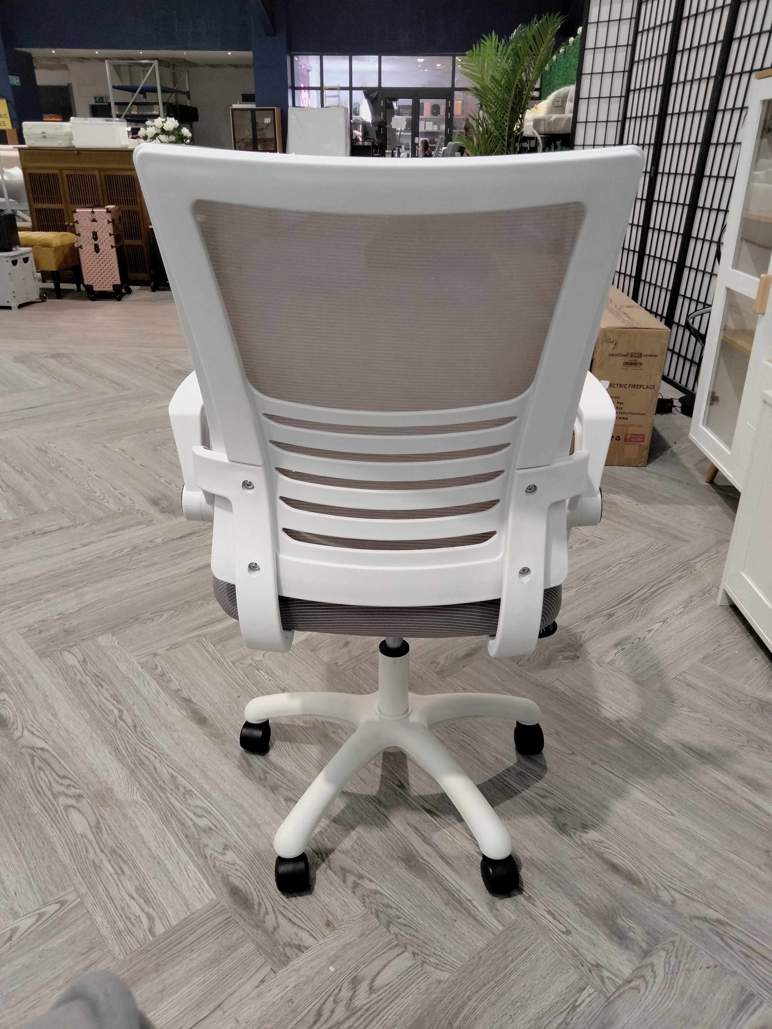 Office Desk Mesh Swivel Chair Computer Chair White