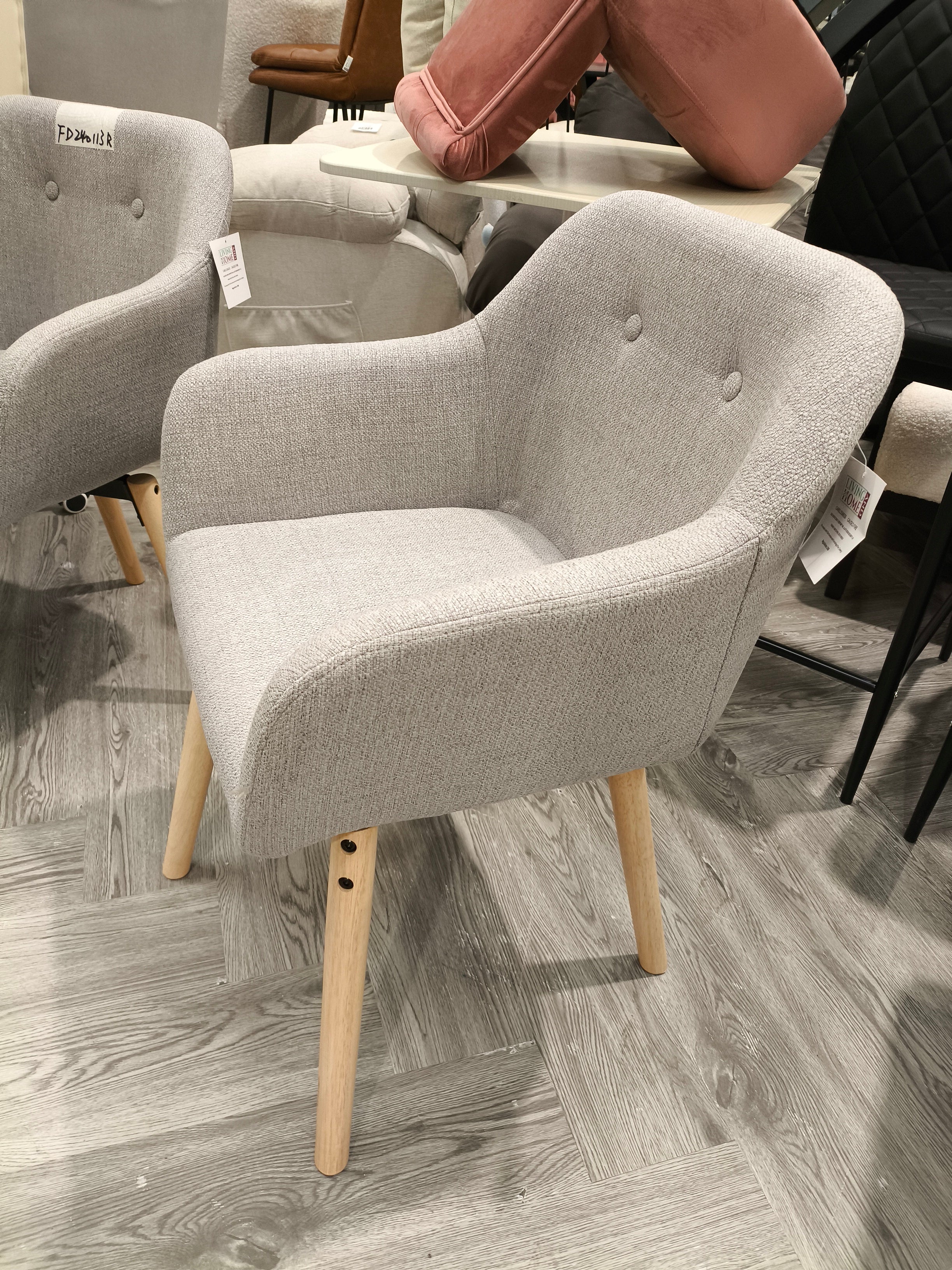 Linen Button Tufted Dining Chair with Wooden Legs Grey 1PC