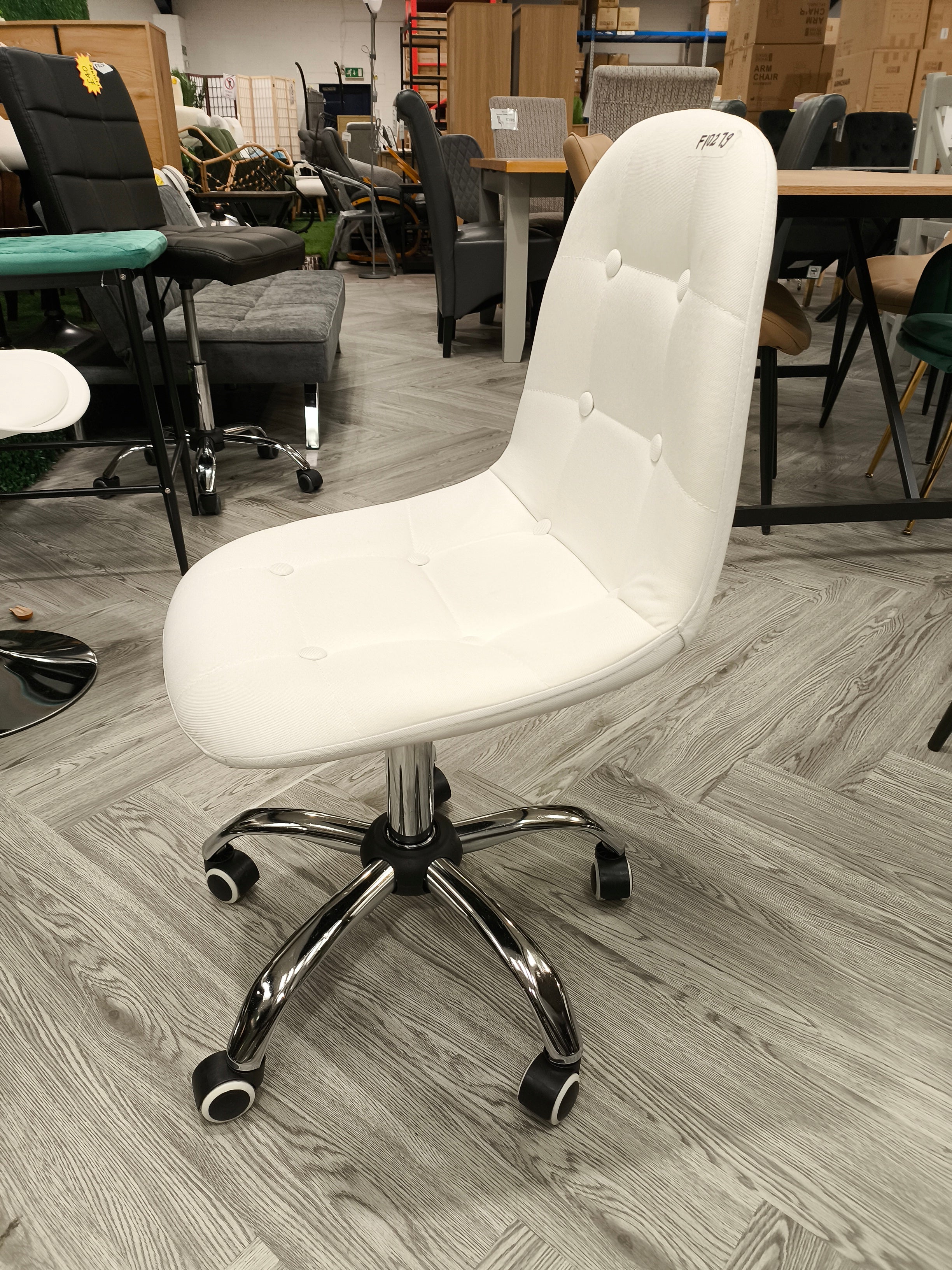 Contemporary Linen Swivel Office Chair with Chrome Base White